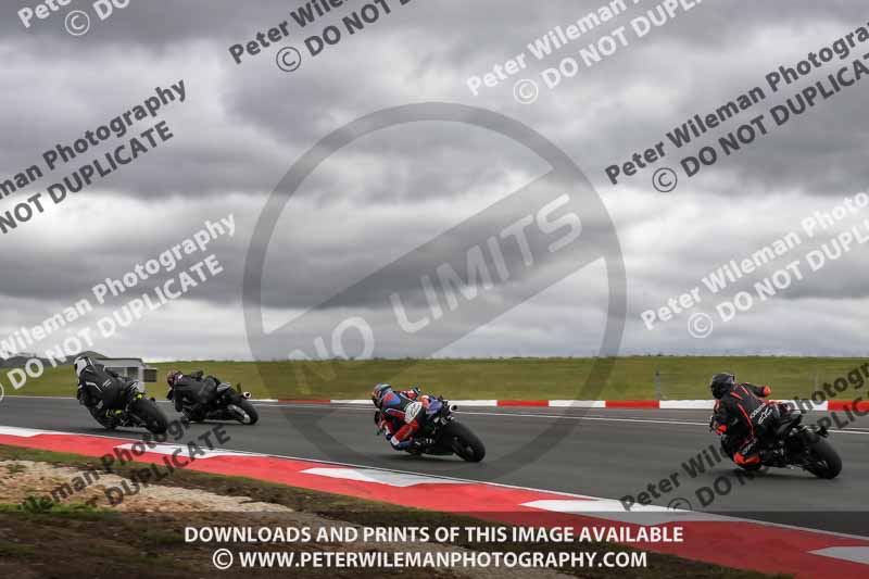 cadwell no limits trackday;cadwell park;cadwell park photographs;cadwell trackday photographs;enduro digital images;event digital images;eventdigitalimages;navarra;no limits trackdays;peter wileman photography;racing digital images;trackday digital images;trackday photos